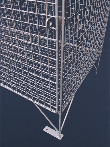 Aiano Wire Mesh Locker fastening & leg detail